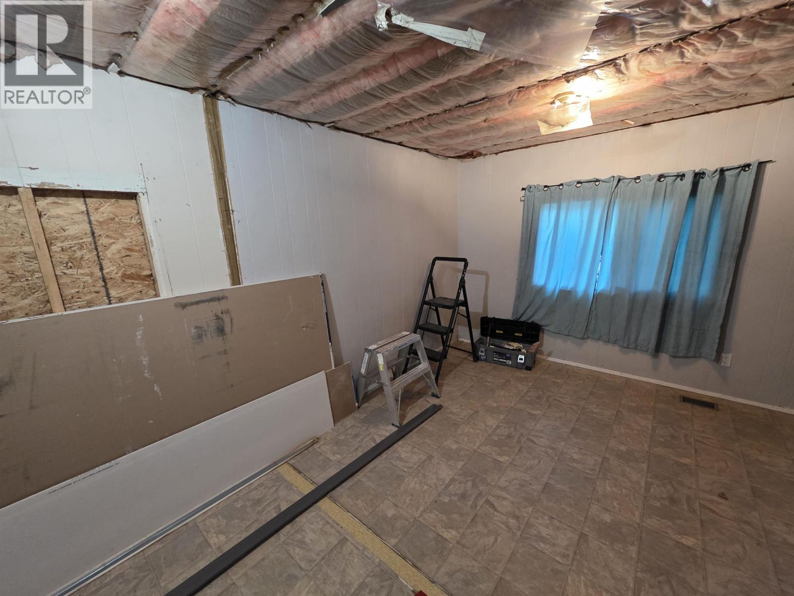 #27-4619 QUEENSWAY Drive, Terrace