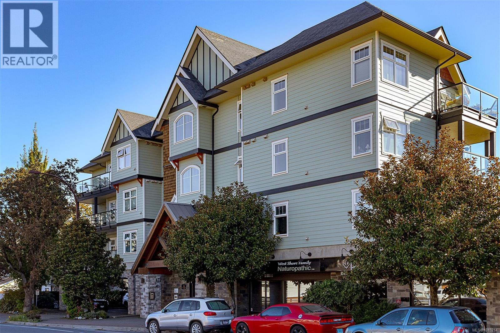 203 2881 Peatt Road, Langford