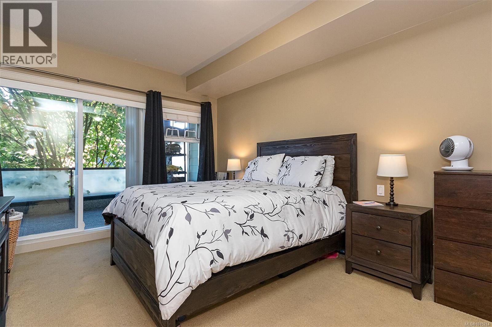 203 2881 Peatt Road, Langford