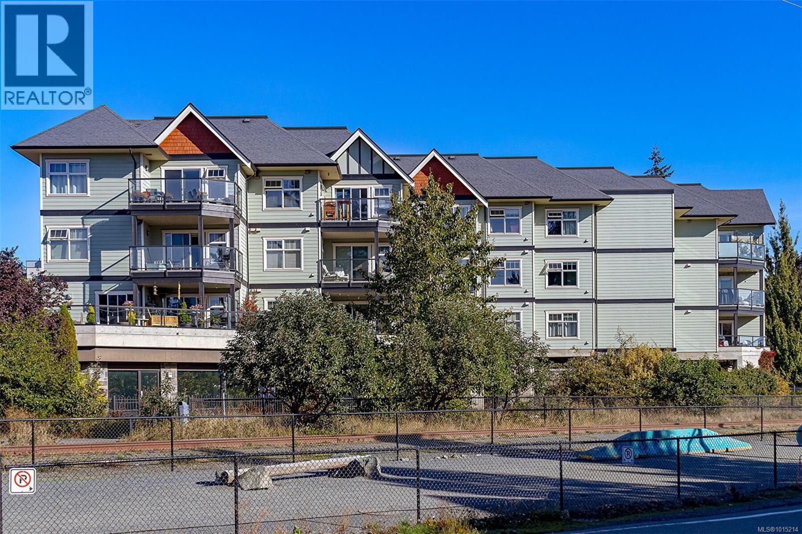 203 2881 Peatt Road, Langford