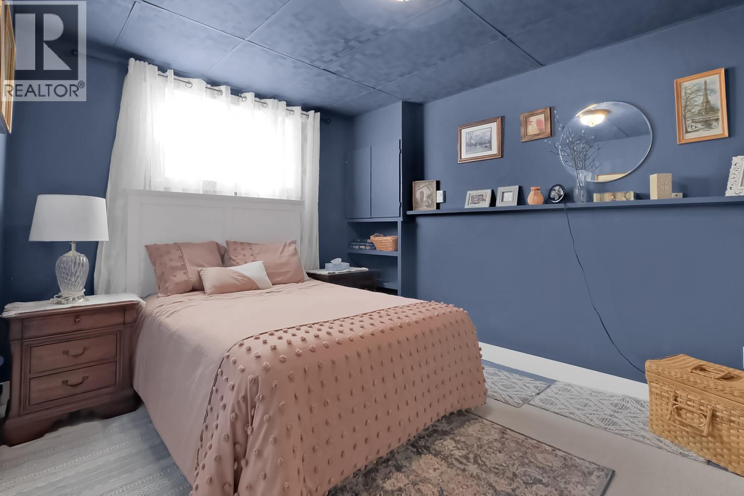  1575 COLUMBIA Street, Penticton