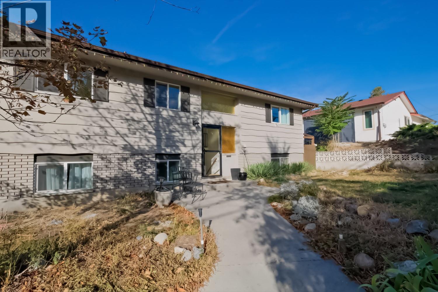  1575 COLUMBIA Street, Penticton