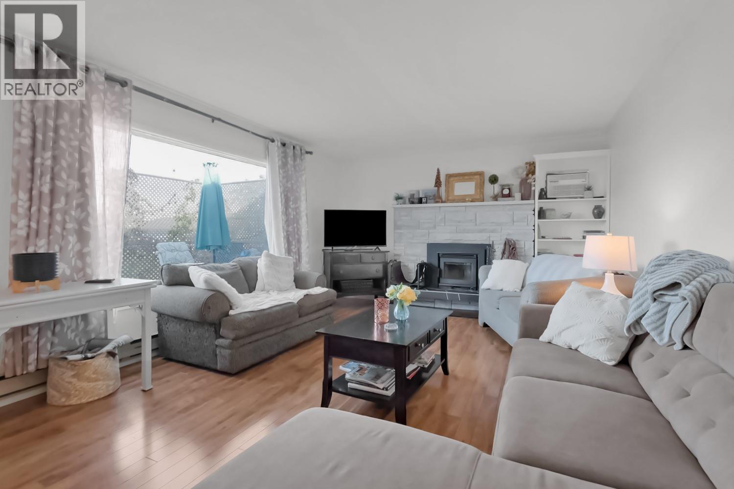  1575 COLUMBIA Street, Penticton