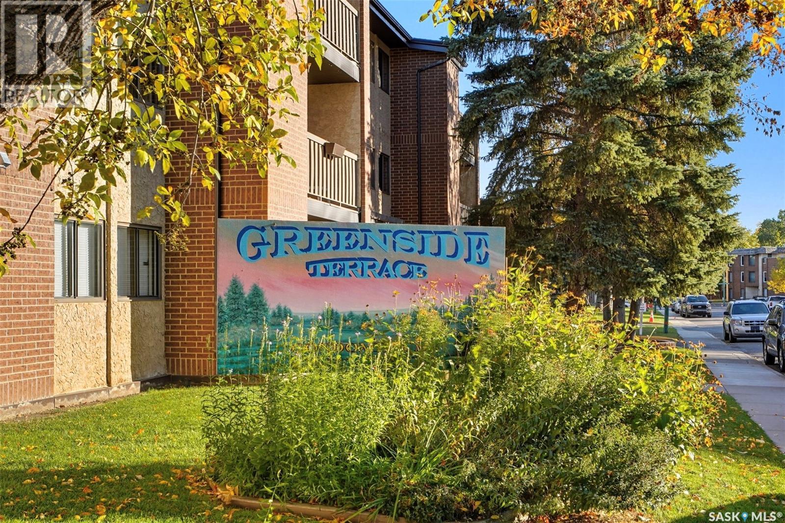 Single Family House Low rise for Sale in   Tait CRESCENT Saskatoon 