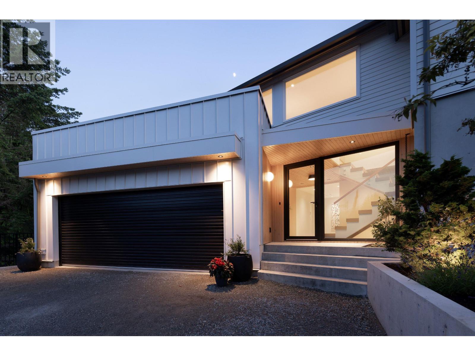 38243 VISTA CRESCENT, Squamish