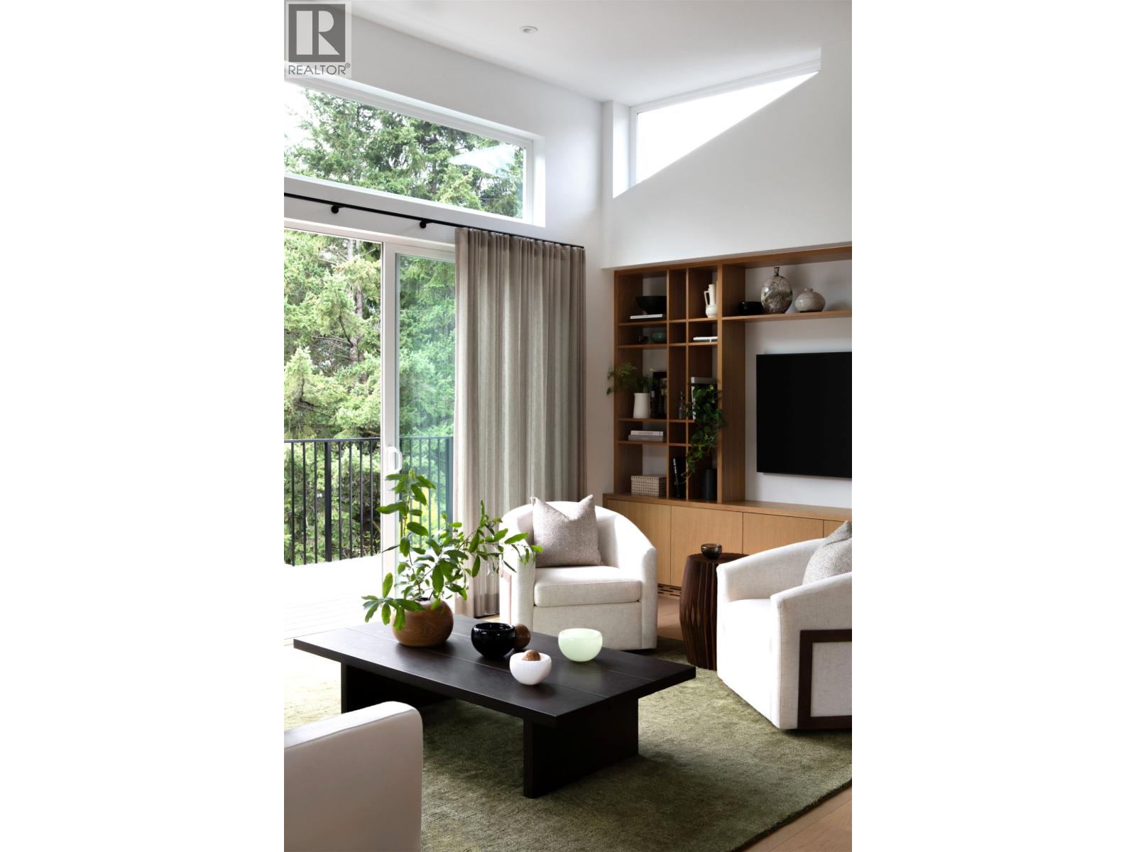 38243 VISTA CRESCENT, Squamish