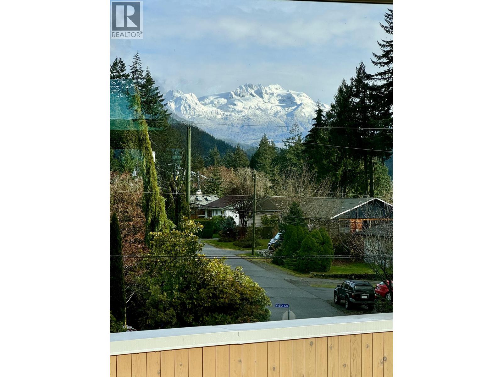 38243 VISTA CRESCENT, Squamish