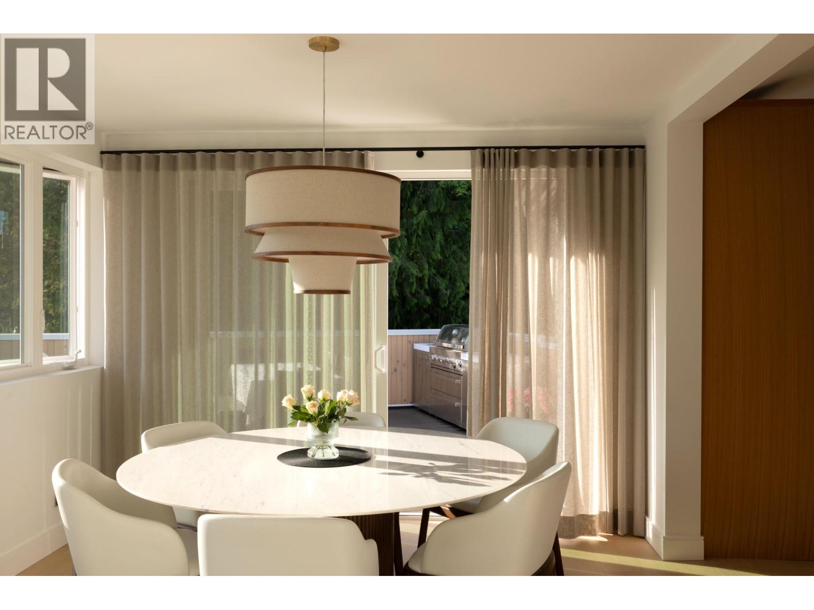 38243 VISTA CRESCENT, Squamish