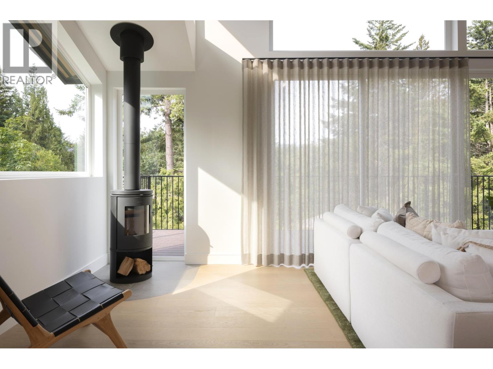 38243 VISTA CRESCENT, Squamish