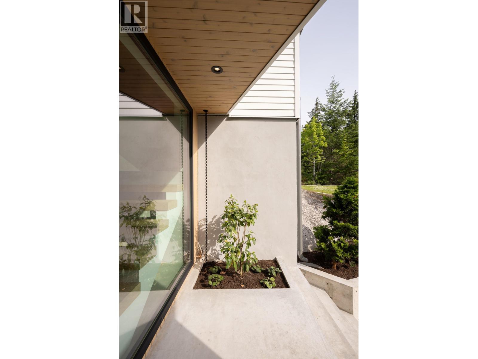 38243 VISTA CRESCENT, Squamish