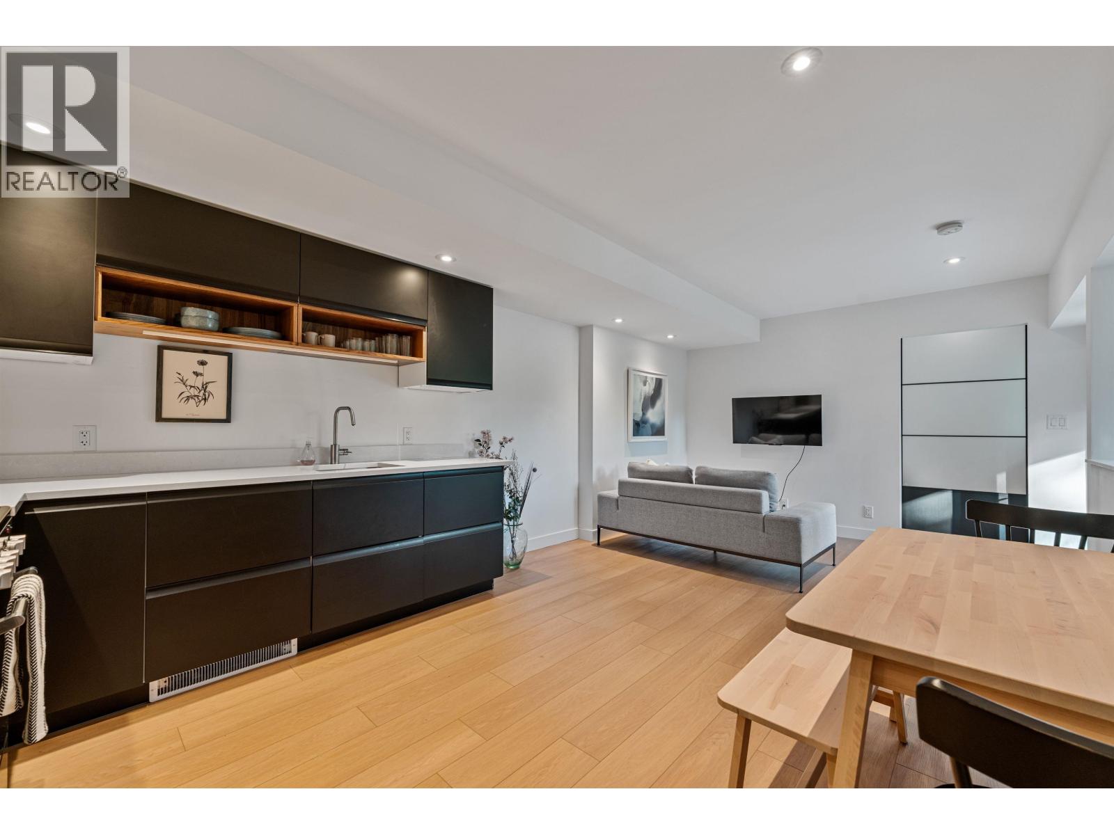 38243 VISTA CRESCENT, Squamish