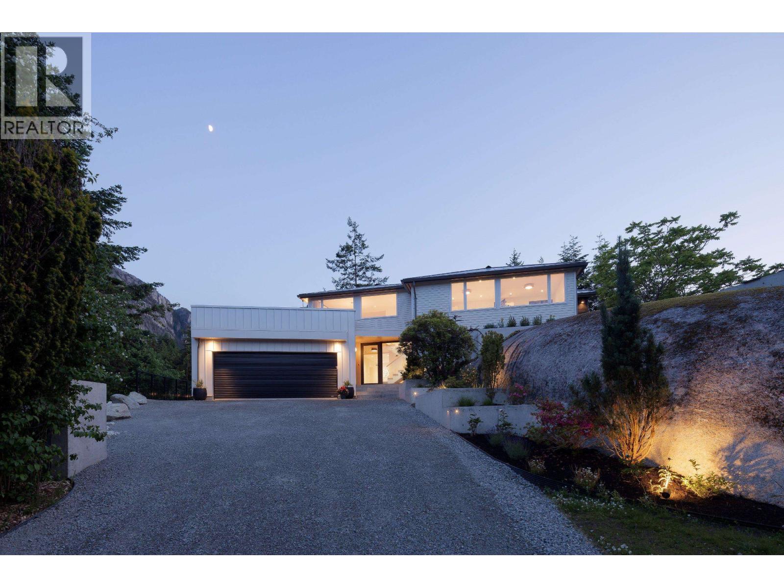 38243 VISTA CRESCENT, Squamish