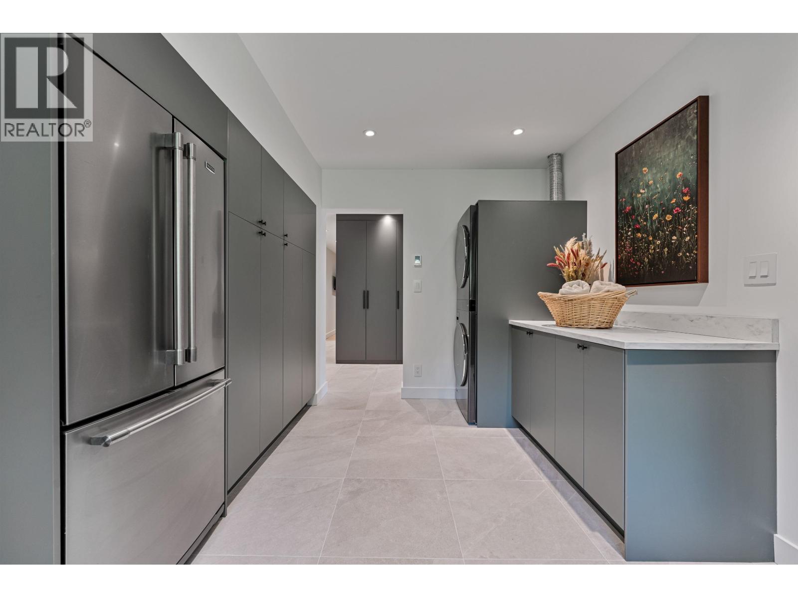 38243 VISTA CRESCENT, Squamish