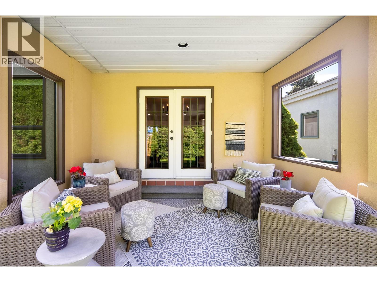 310 650 Lexington Drive, Kelowna
