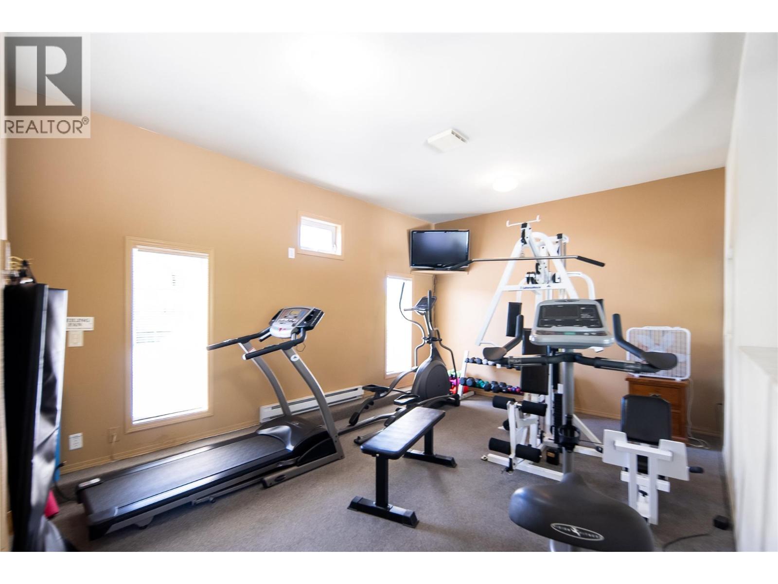 310 650 Lexington Drive, Kelowna