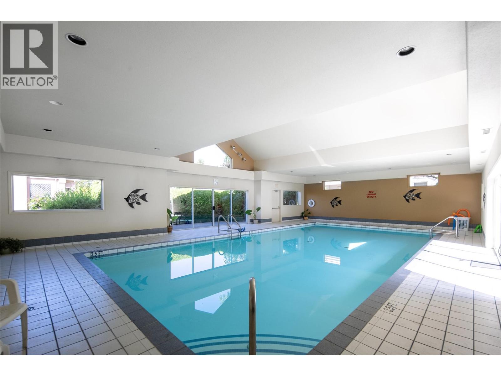 310 650 Lexington Drive, Kelowna