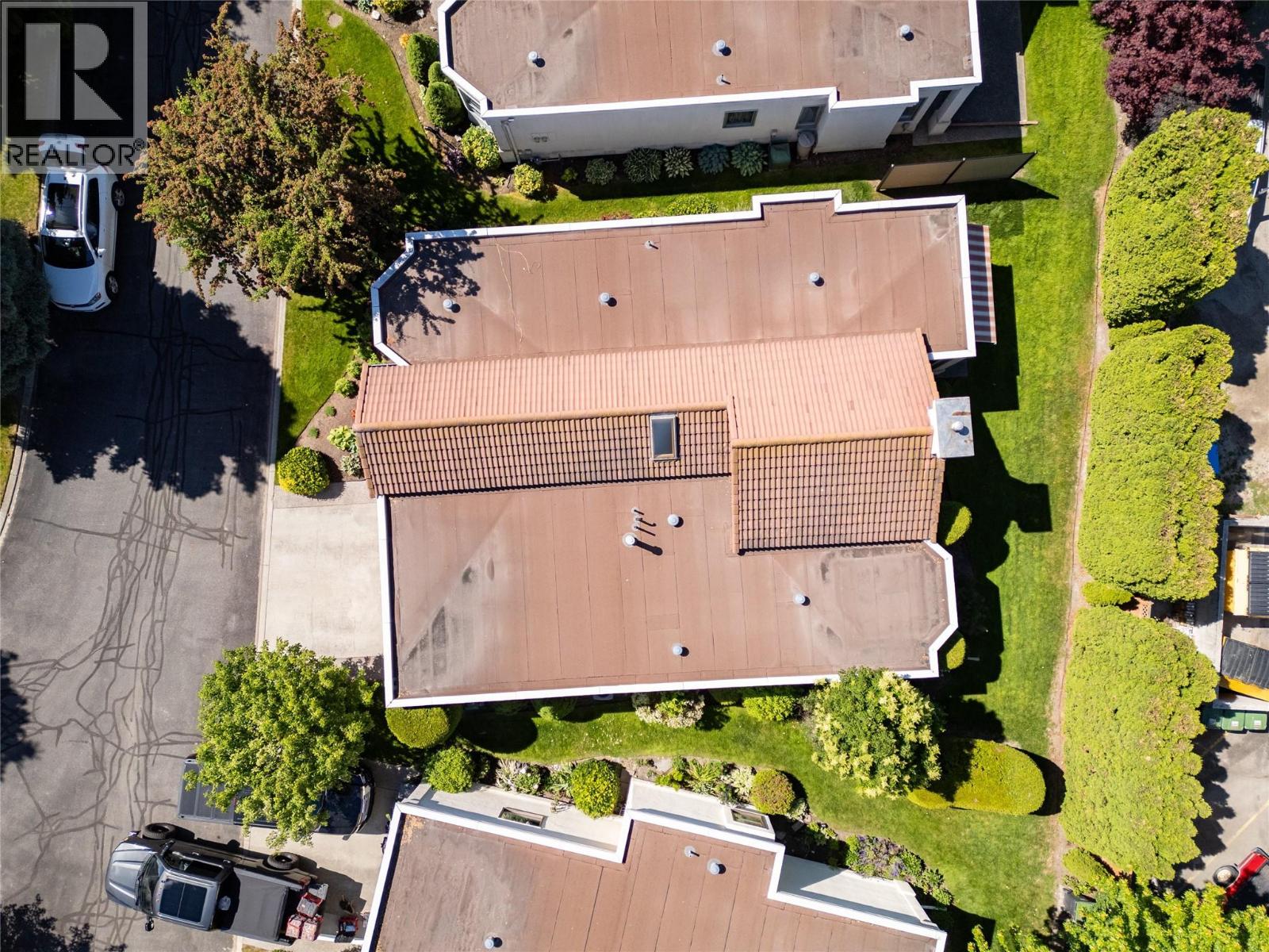 310 650 Lexington Drive, Kelowna