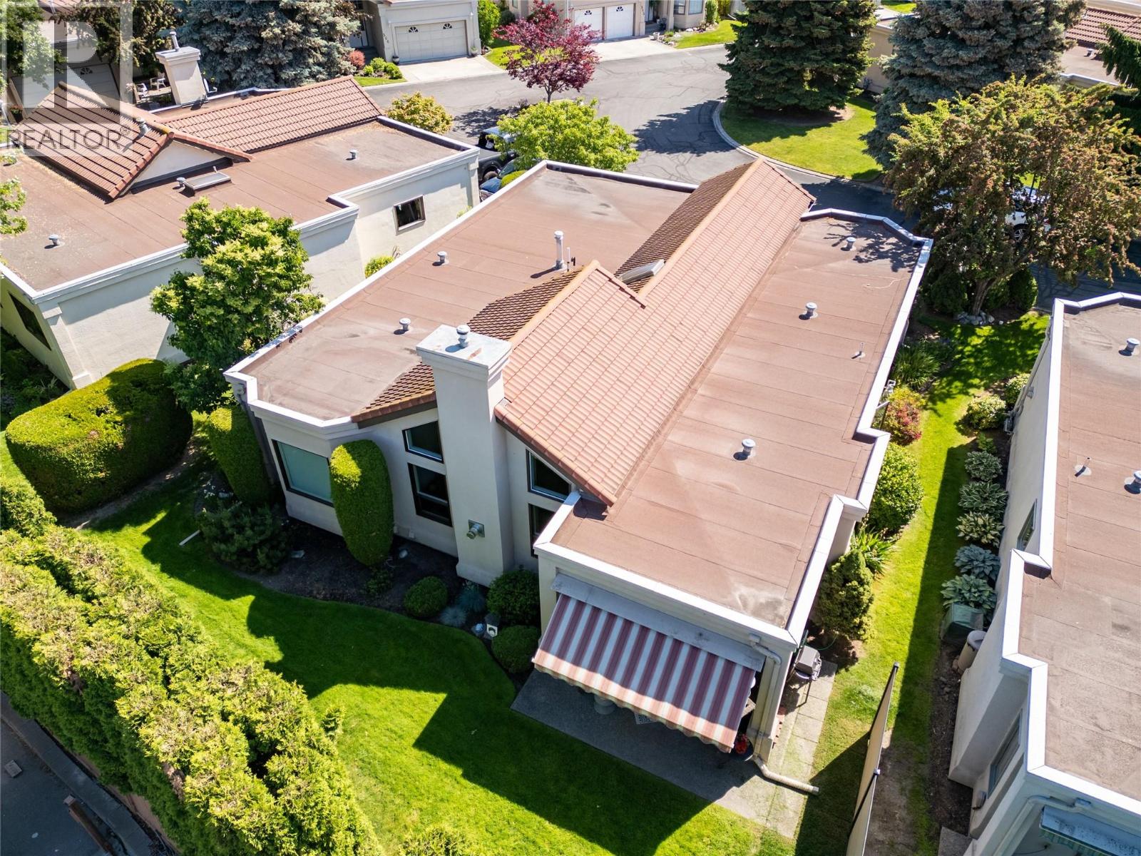 310 650 Lexington Drive, Kelowna