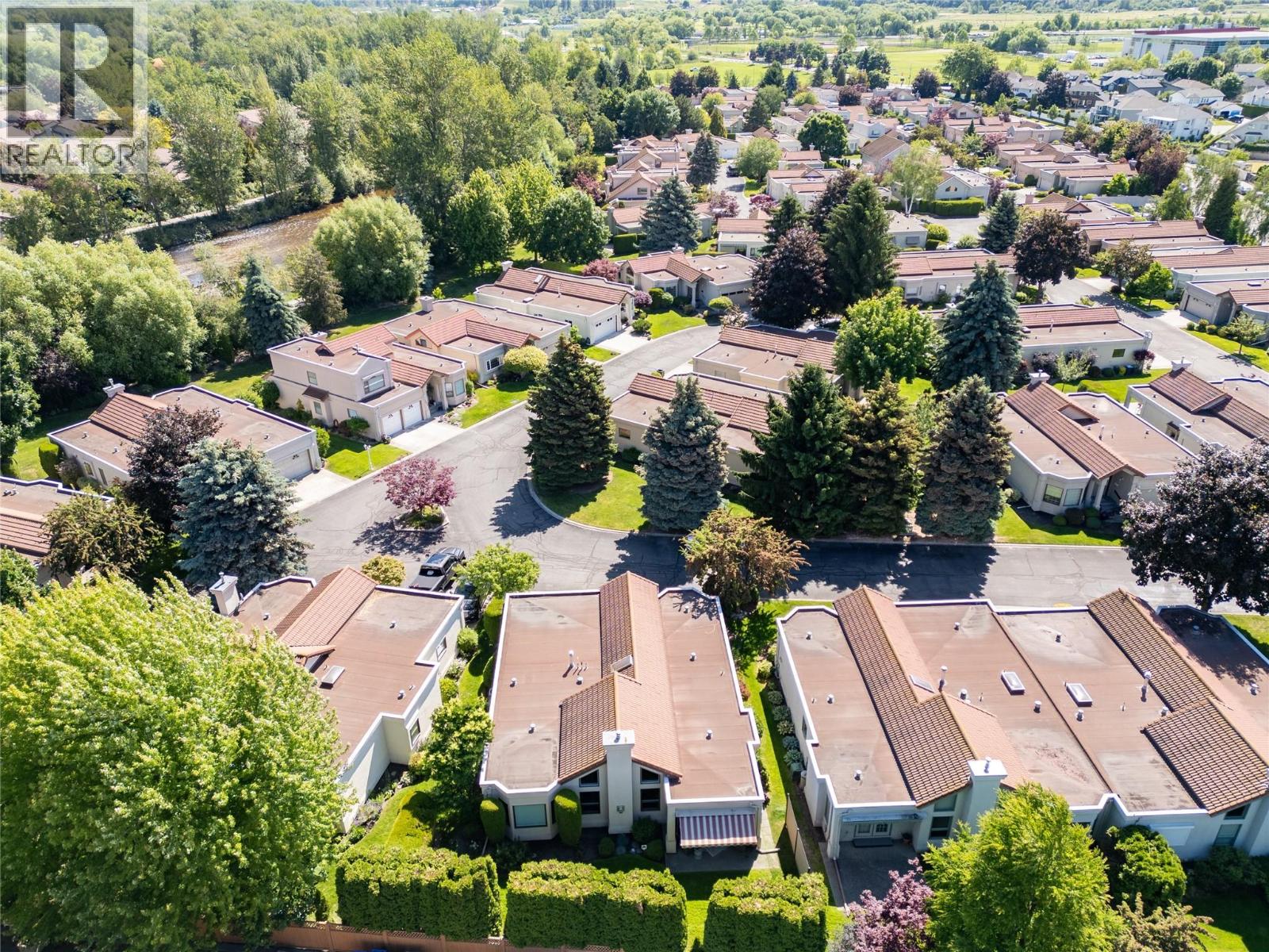 310 650 Lexington Drive, Kelowna