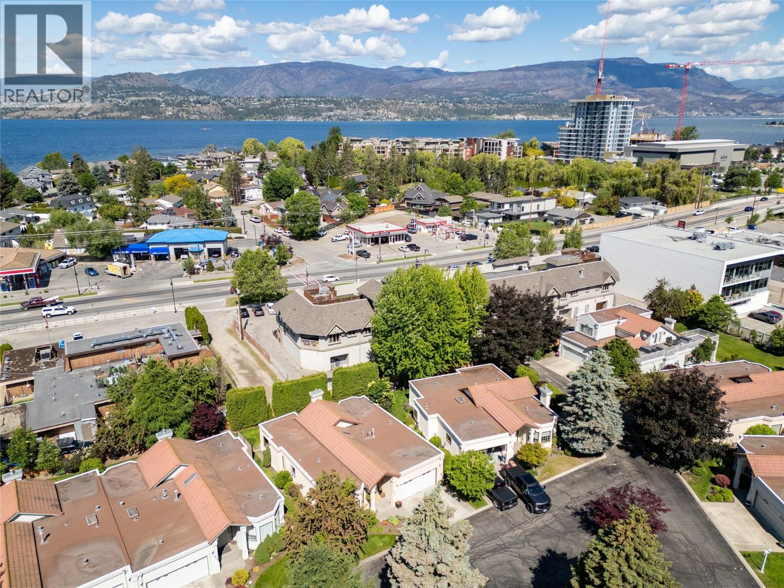 310 650 Lexington Drive, Kelowna