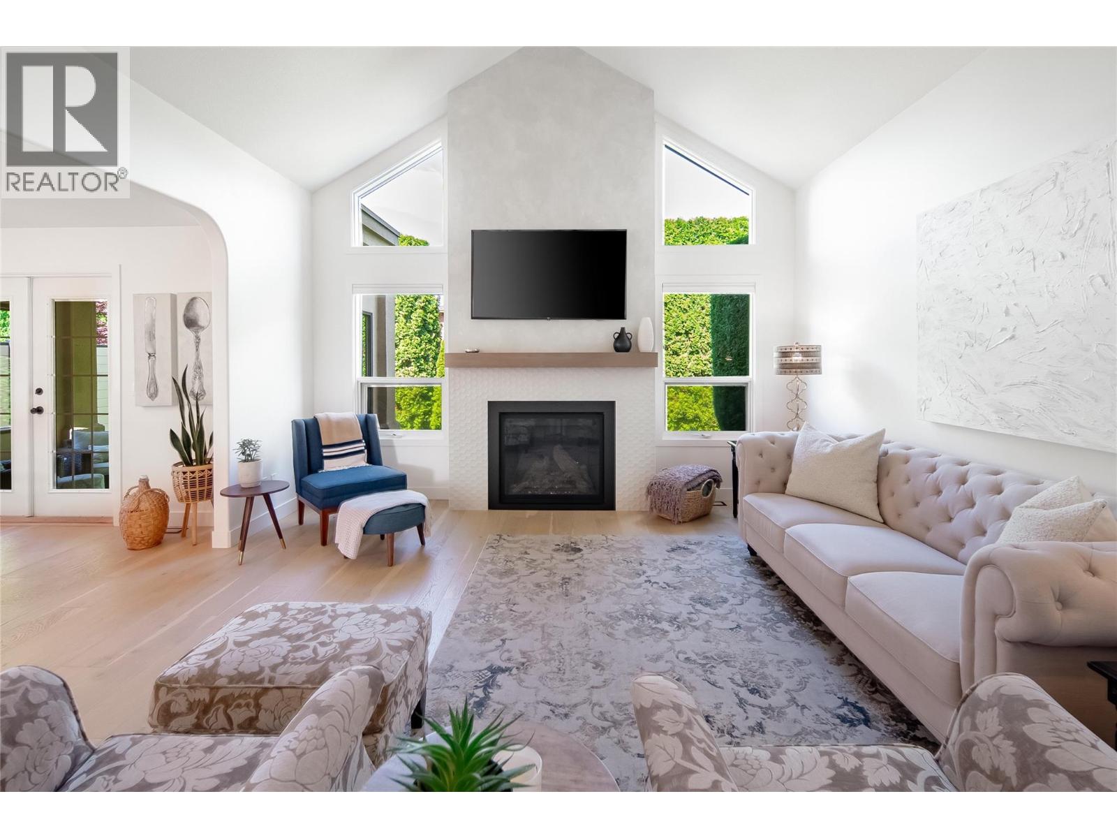 310 650 Lexington Drive, Kelowna