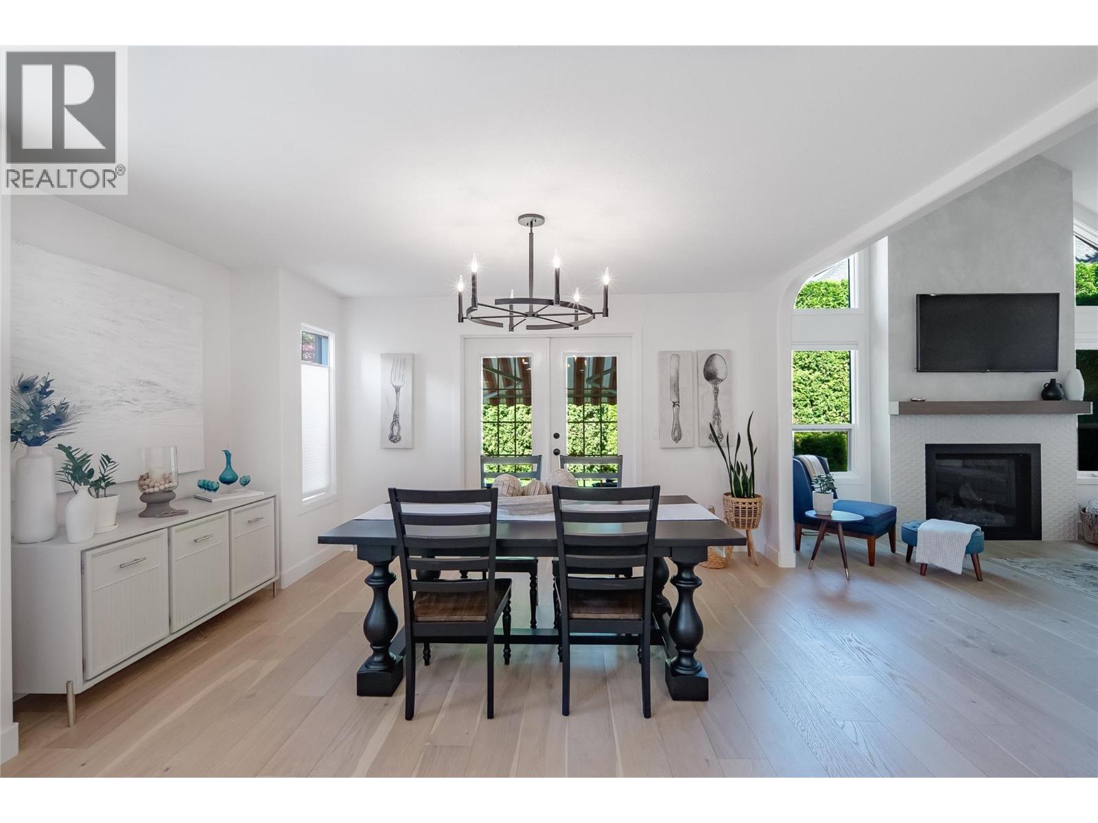 310 650 Lexington Drive, Kelowna