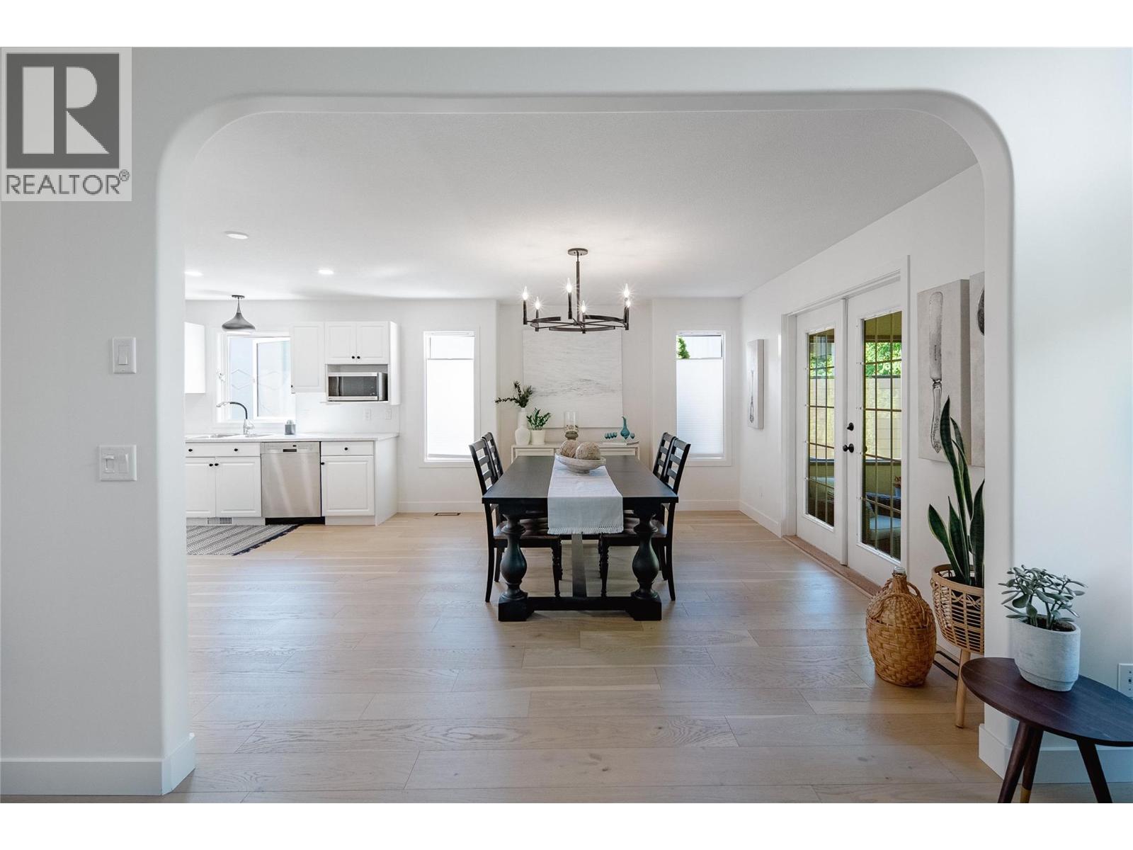 310 650 Lexington Drive, Kelowna