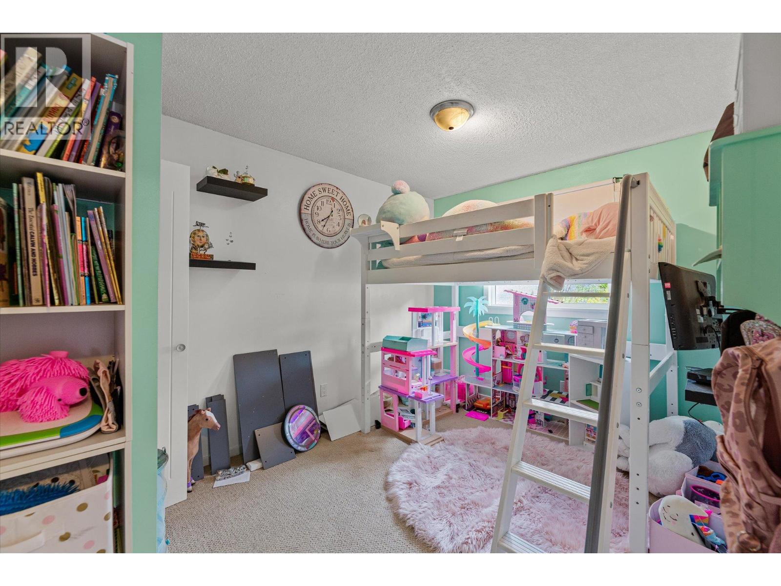  1234 Oswell Drive, Kelowna