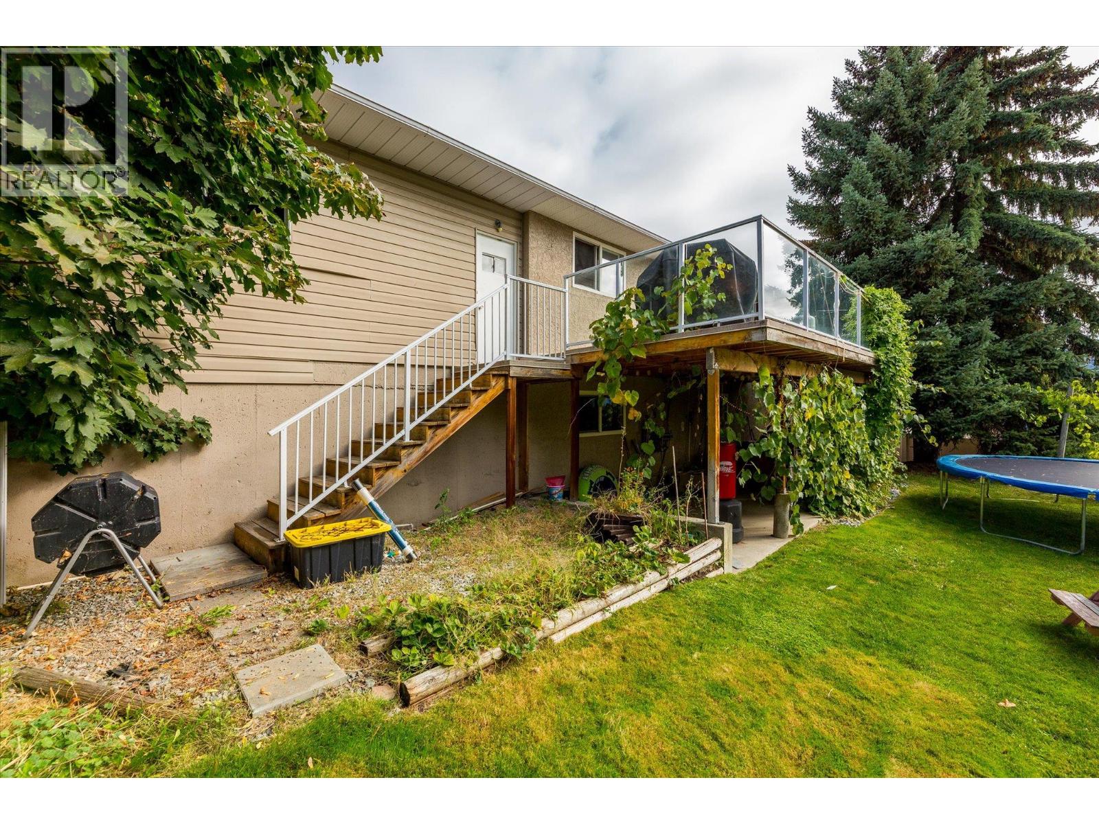  1234 Oswell Drive, Kelowna