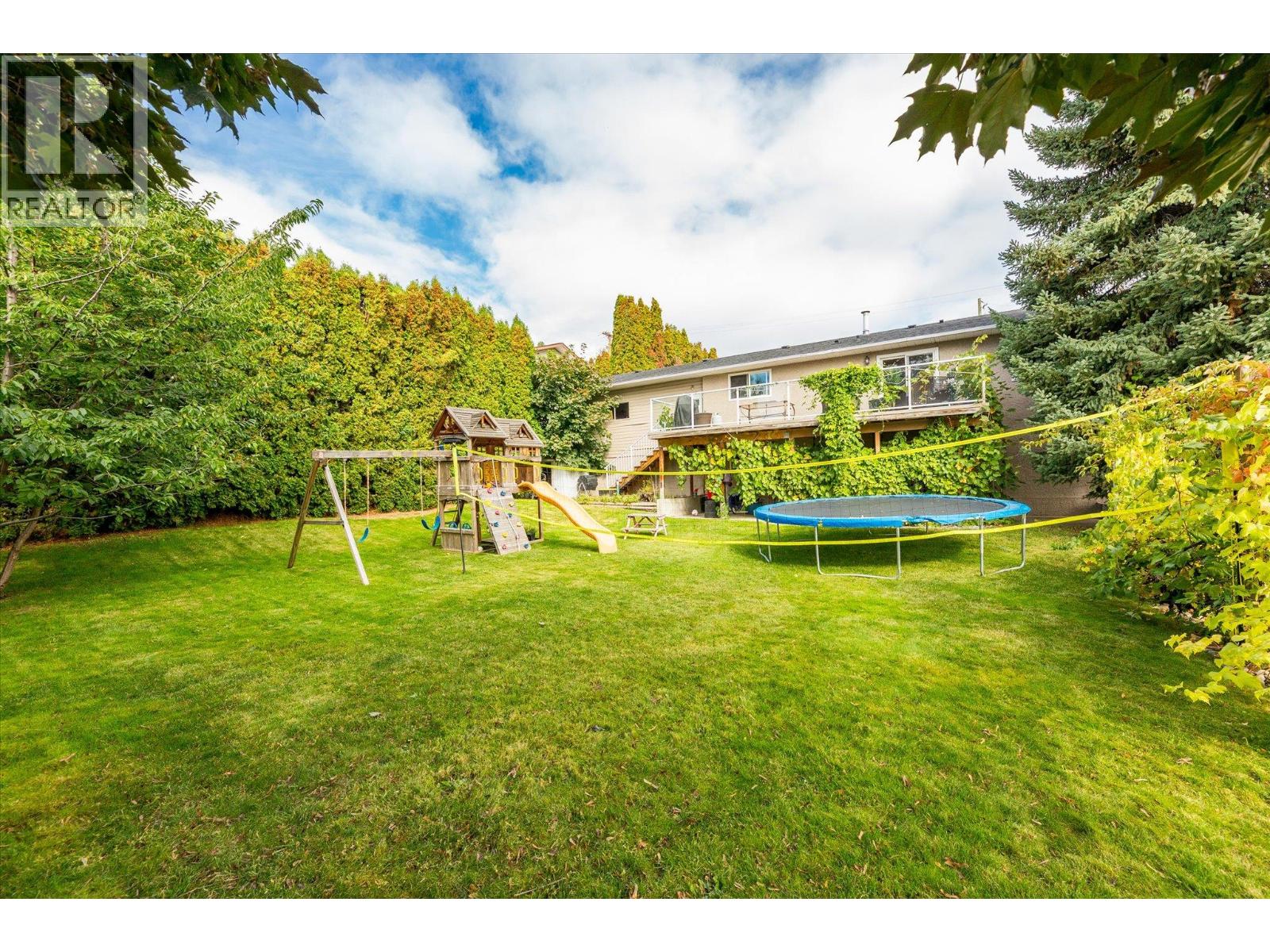  1234 Oswell Drive, Kelowna