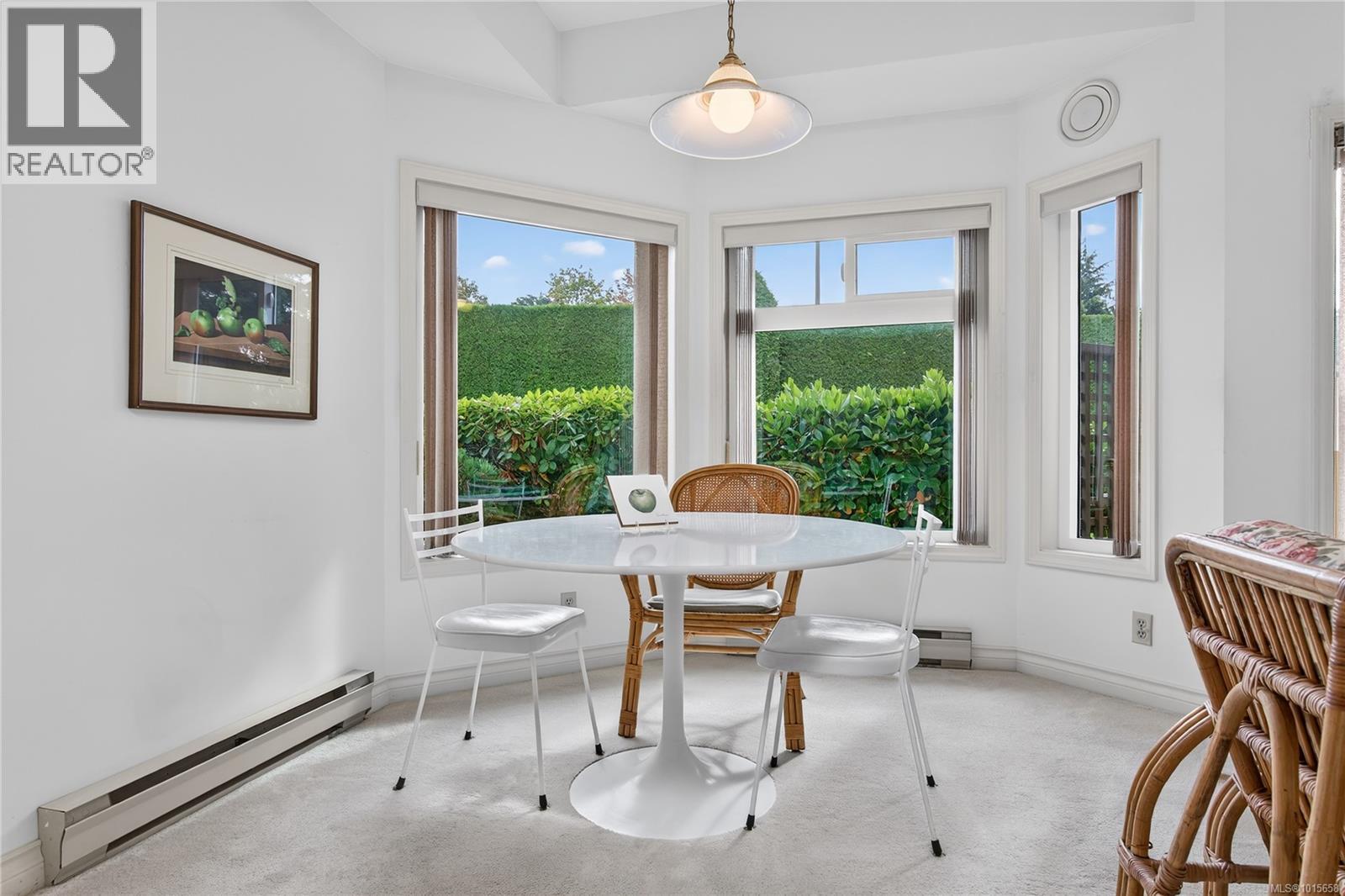 21 4318 Emily Carr Drive, Saanich