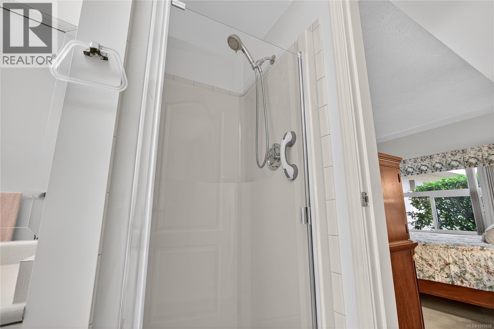 21 4318 Emily Carr Drive, Saanich