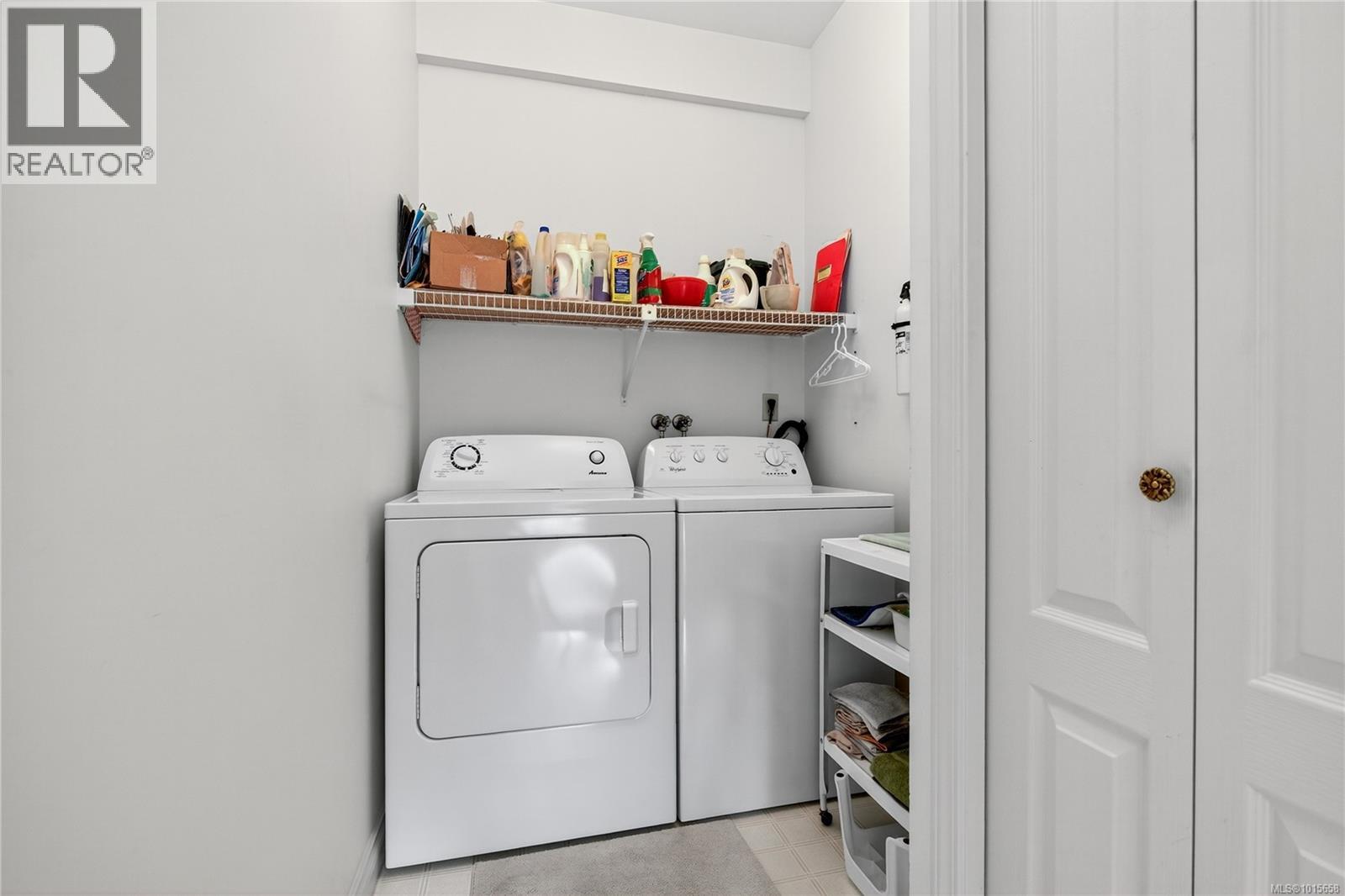 21 4318 Emily Carr Drive, Saanich