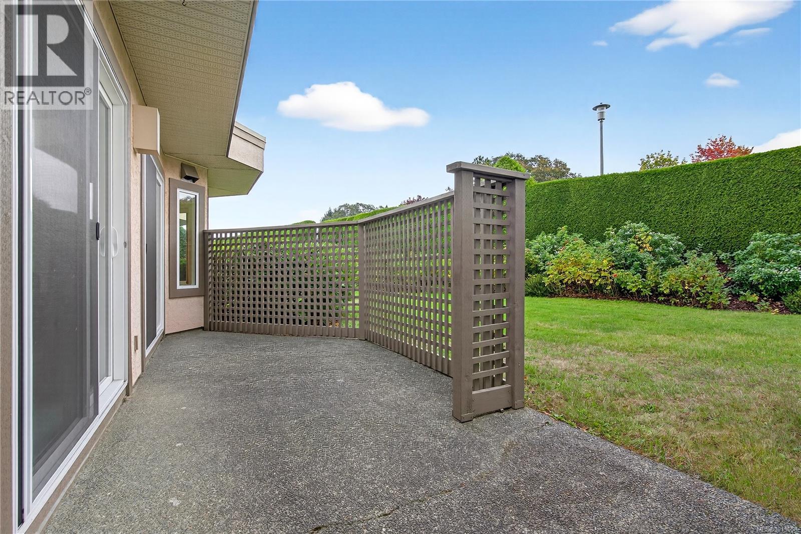 21 4318 Emily Carr Drive, Saanich