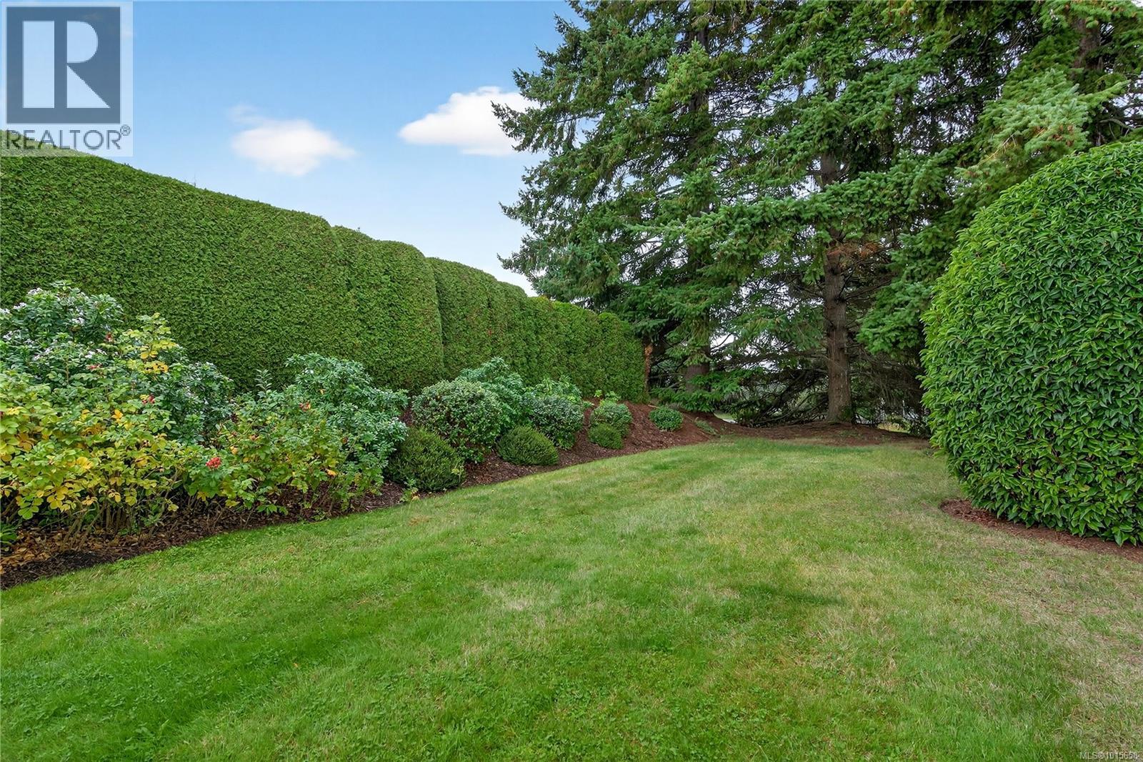 21 4318 Emily Carr Drive, Saanich