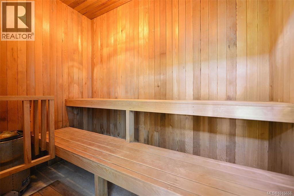 21 4318 Emily Carr Drive, Saanich
