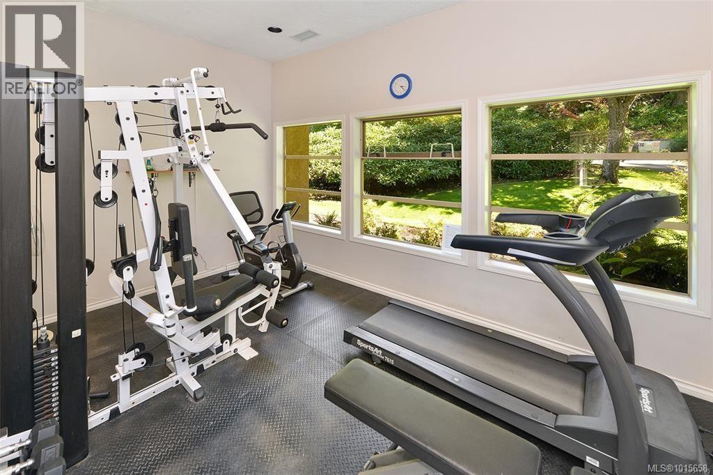 21 4318 Emily Carr Drive, Saanich
