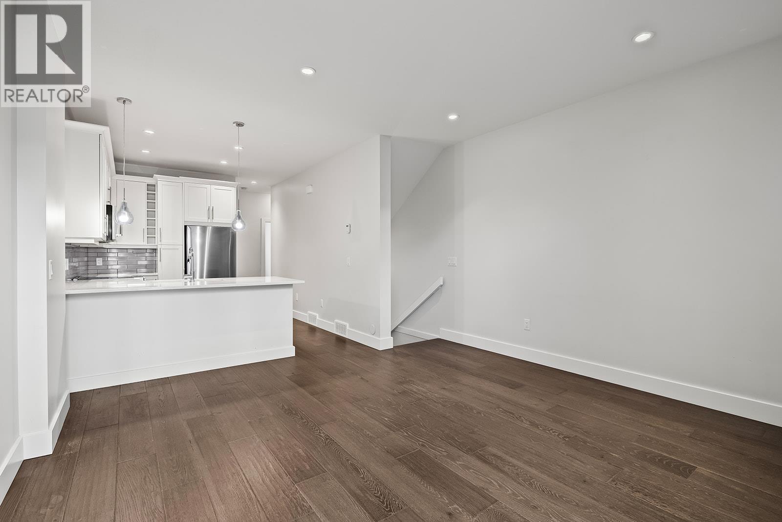 8 644 Lequime Road, Kelowna
