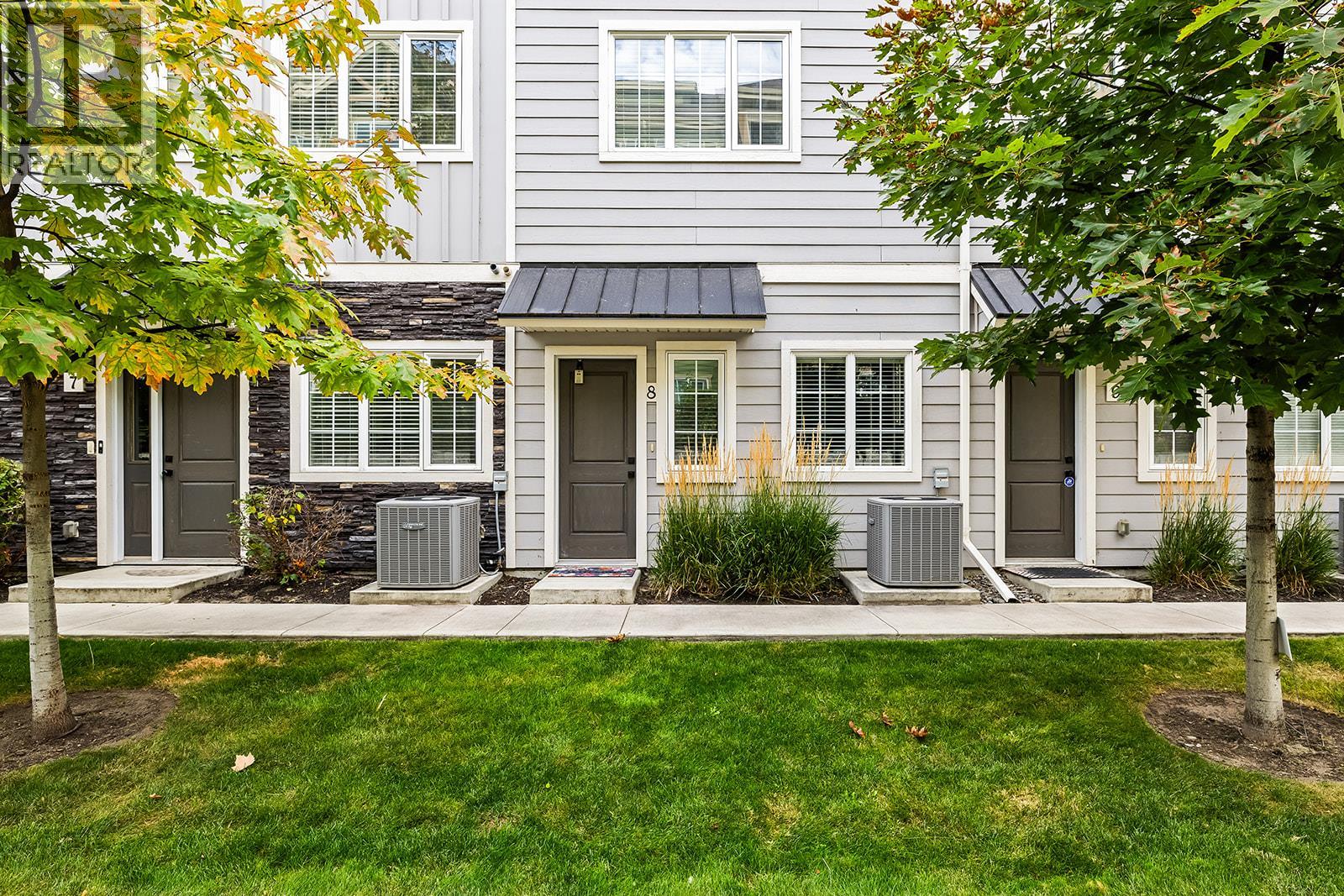8 644 Lequime Road, Kelowna