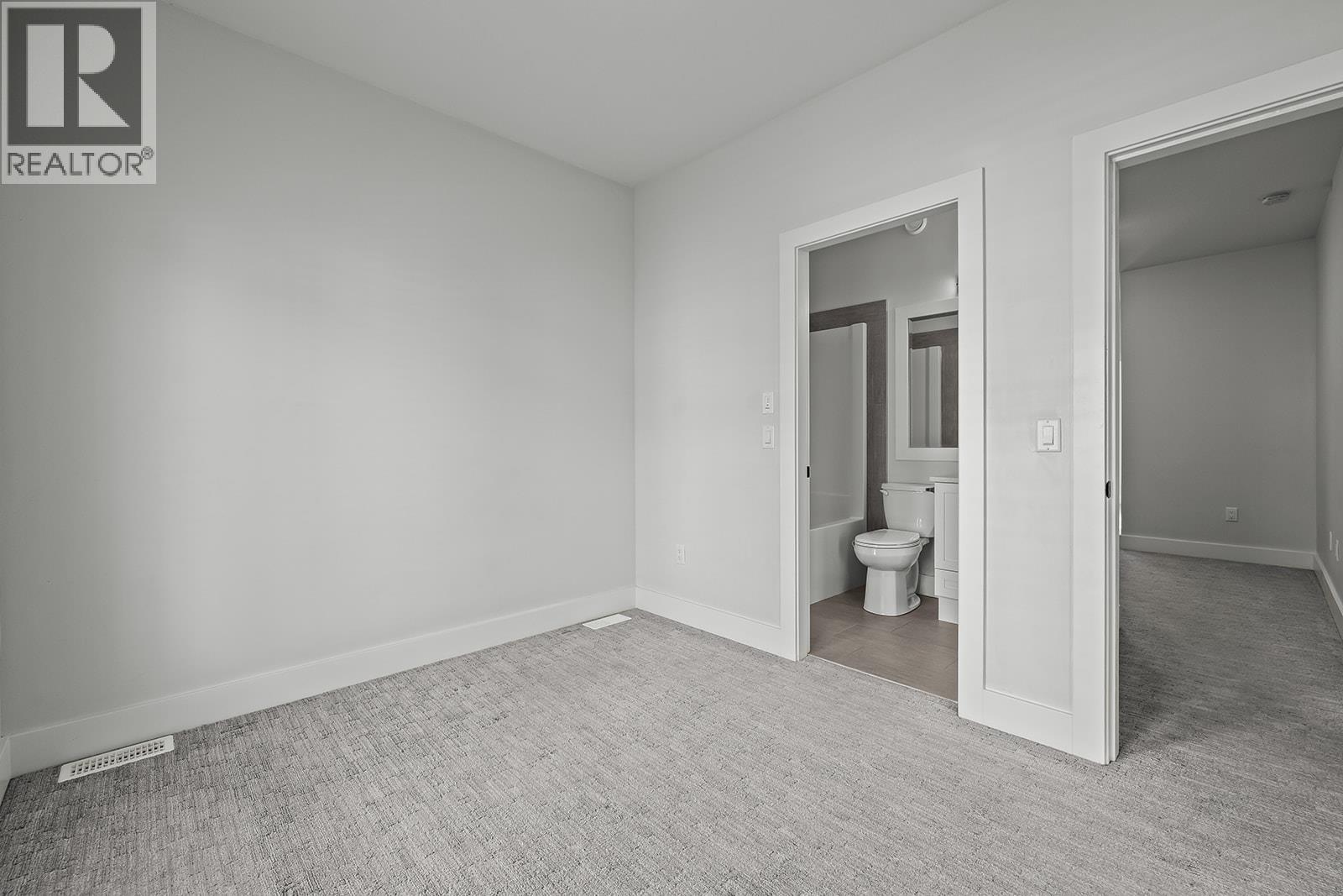 8 644 Lequime Road, Kelowna