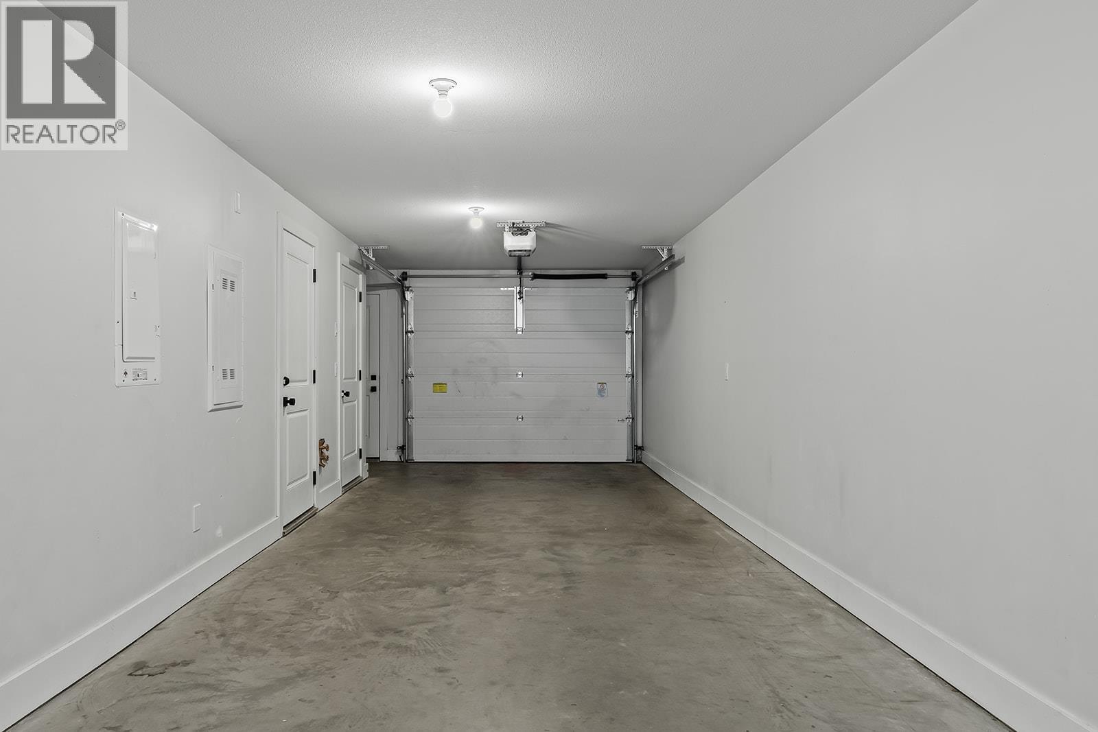 8 644 Lequime Road, Kelowna