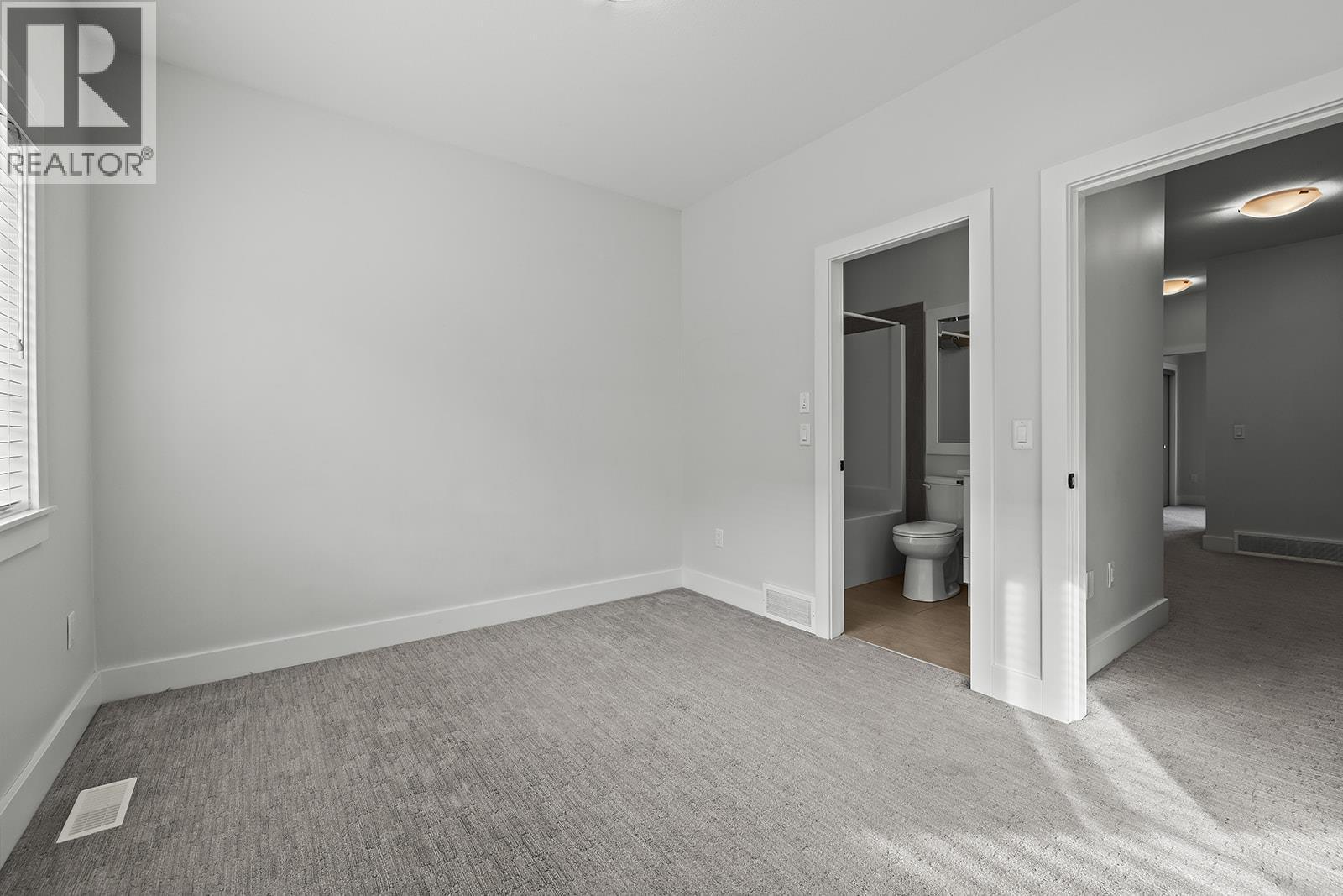 8 644 Lequime Road, Kelowna