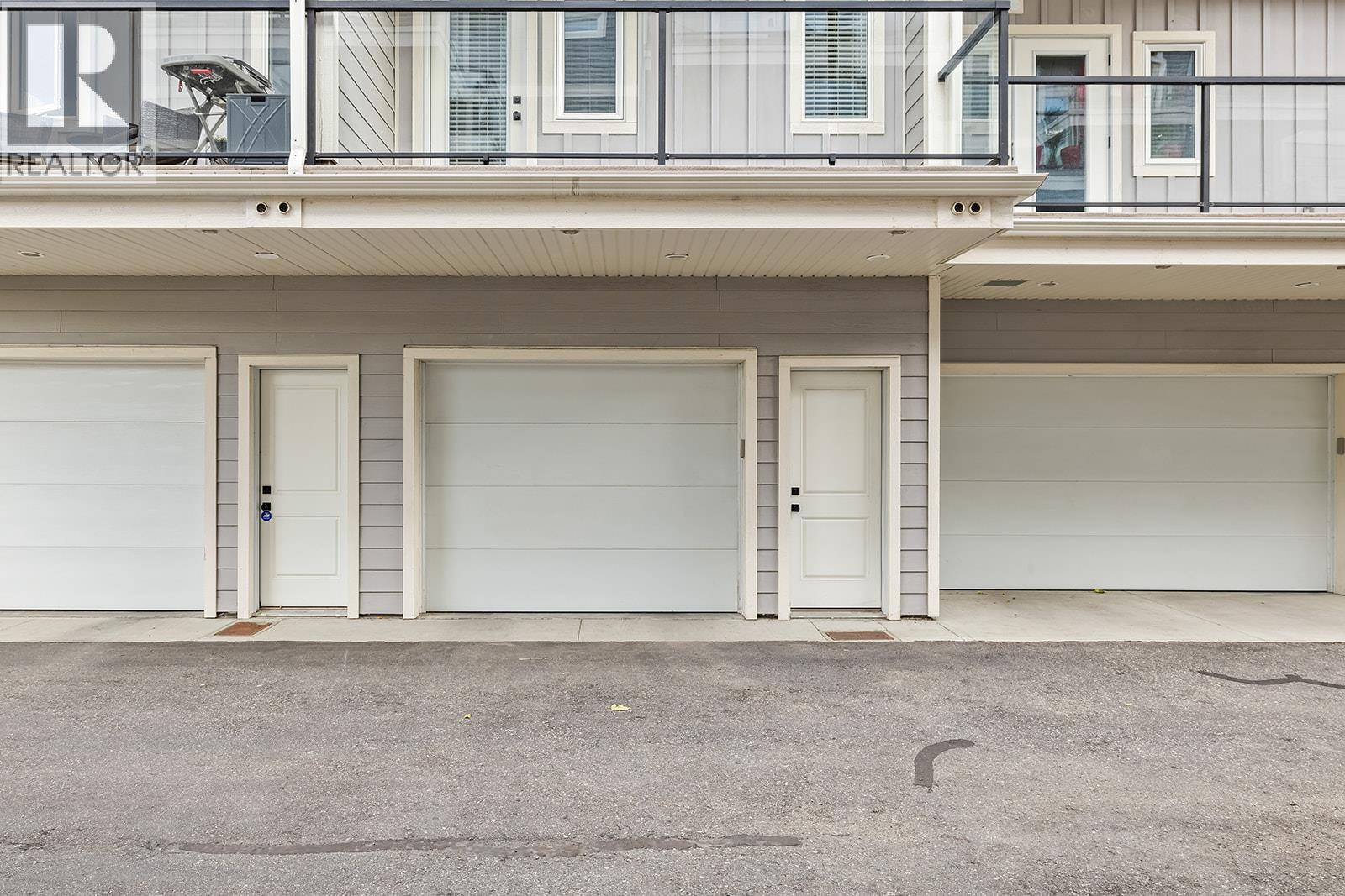 8 644 Lequime Road, Kelowna