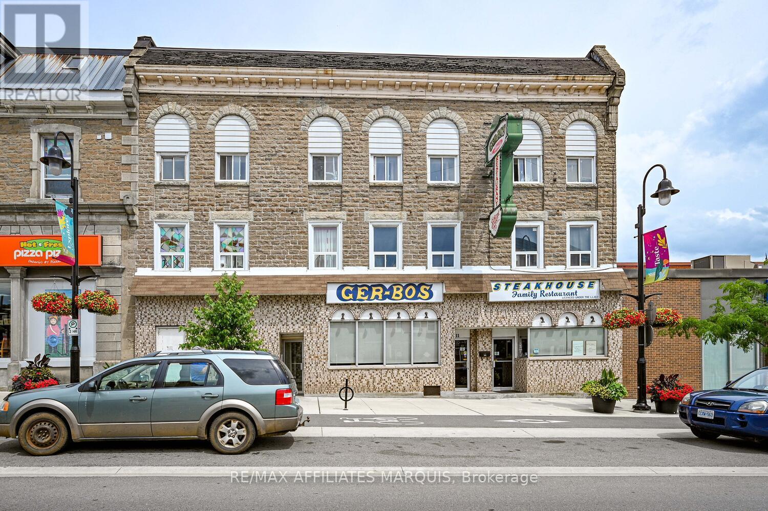 11 BECKWITH STREET S - Photo 2 of 34, Smiths Falls, Ontario