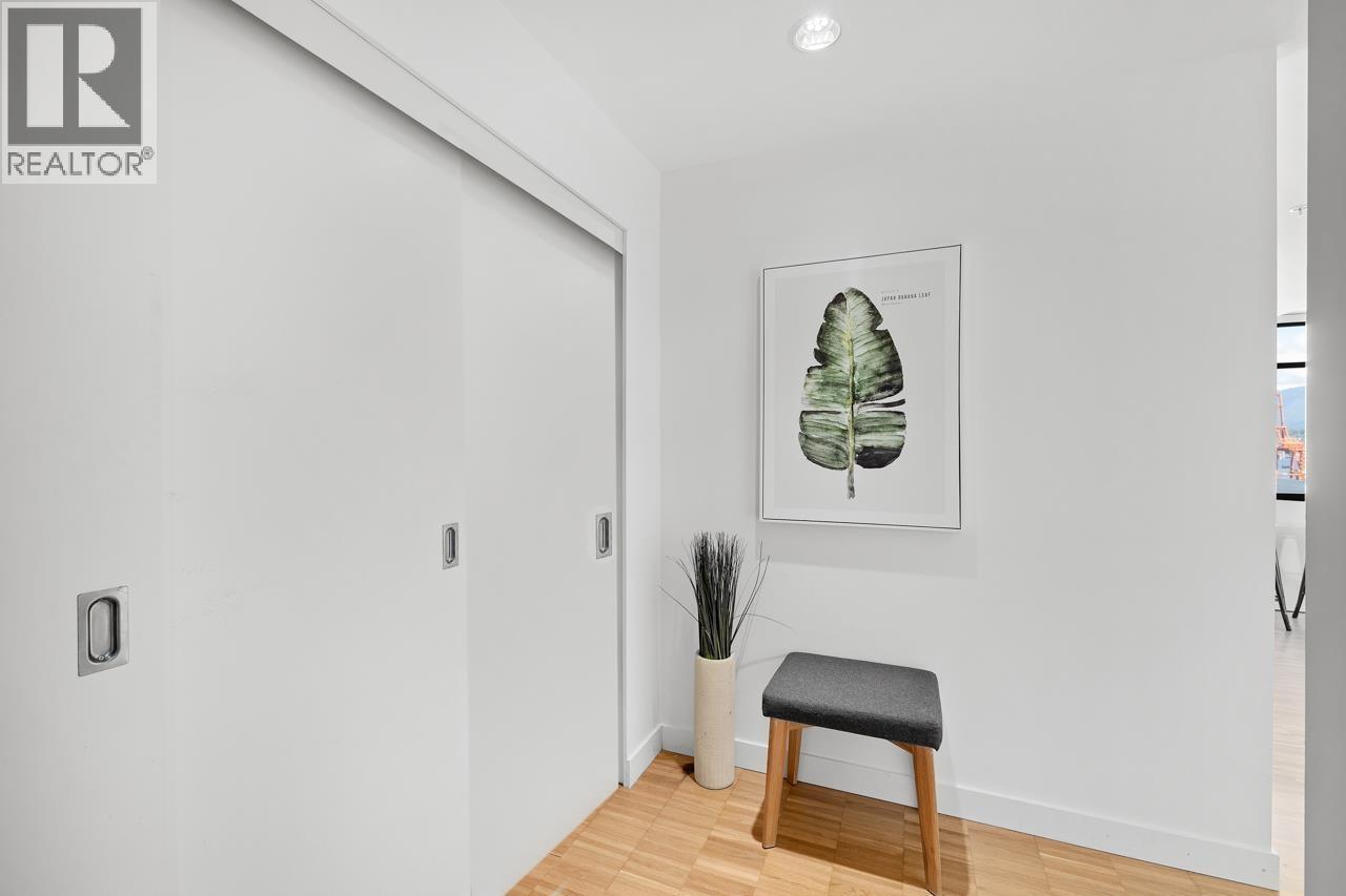 1701 108 W CORDOVA STREET, Vancouver