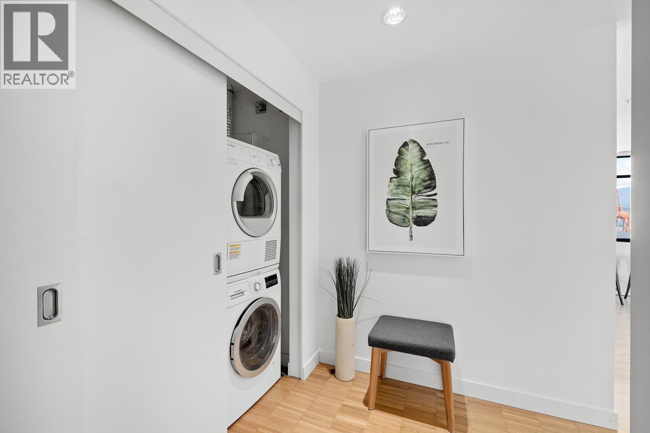 1701 108 W CORDOVA STREET, Vancouver