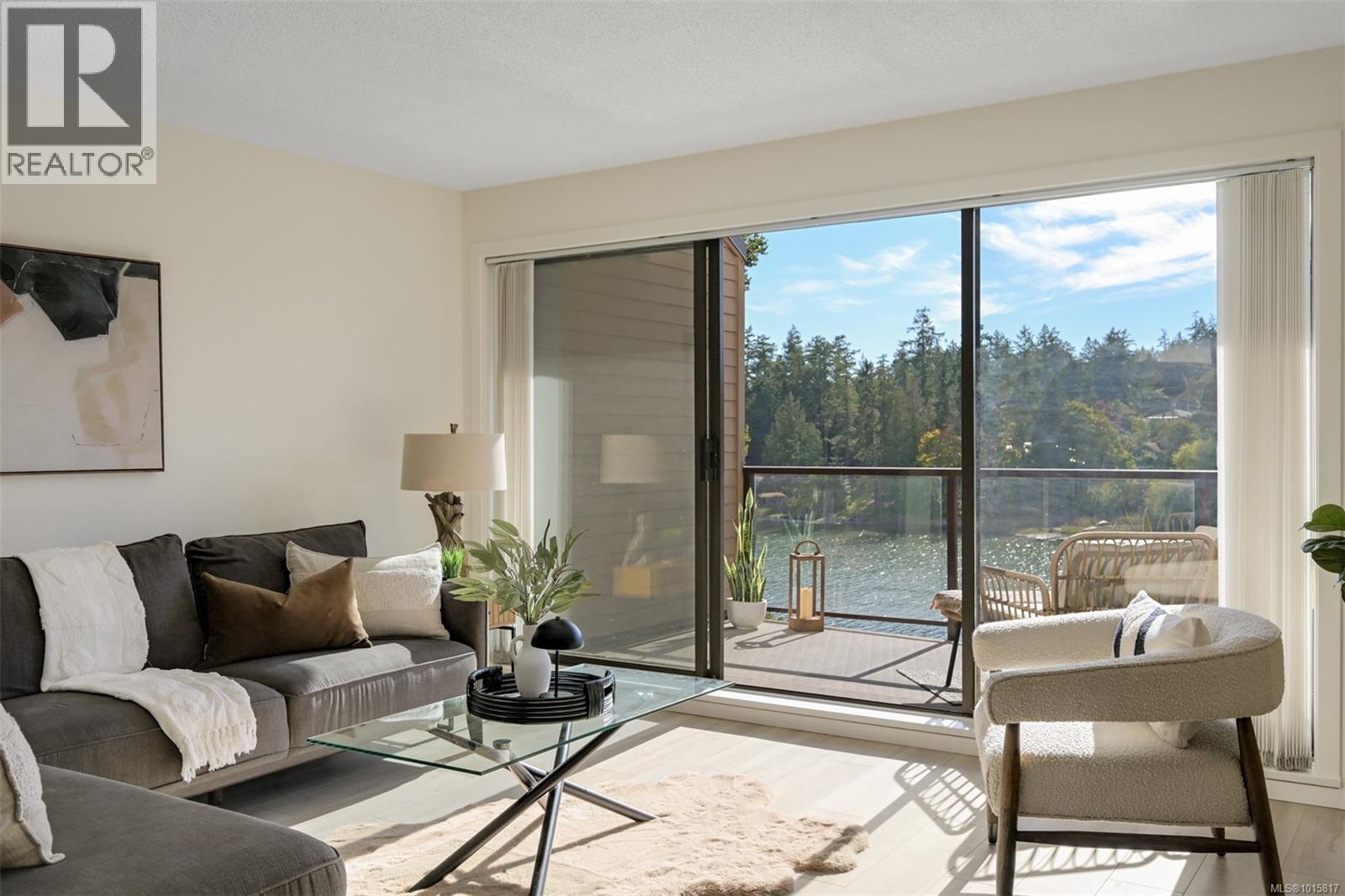 318 485 Island Highway, View Royal