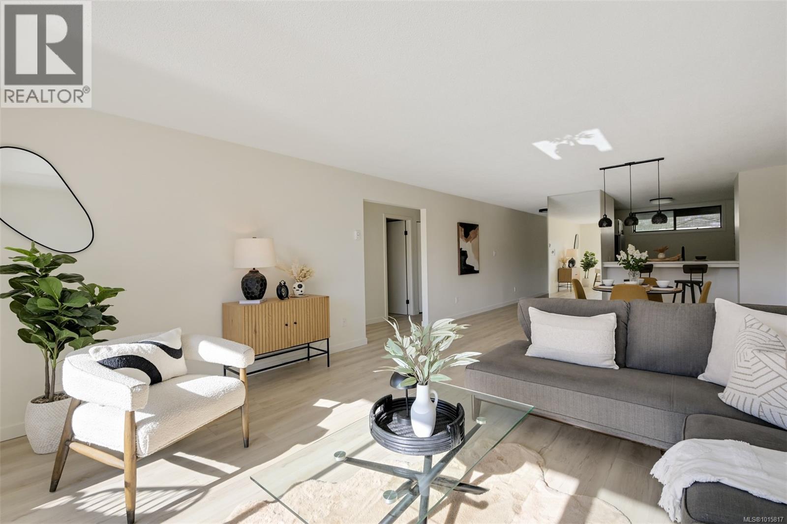 318 485 Island Highway, View Royal
