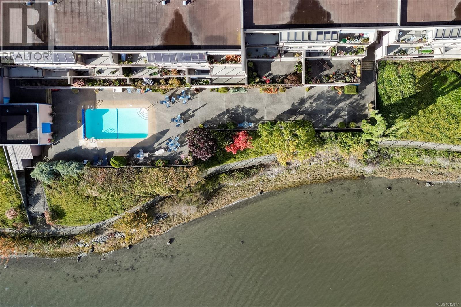 318 485 Island Highway, View Royal