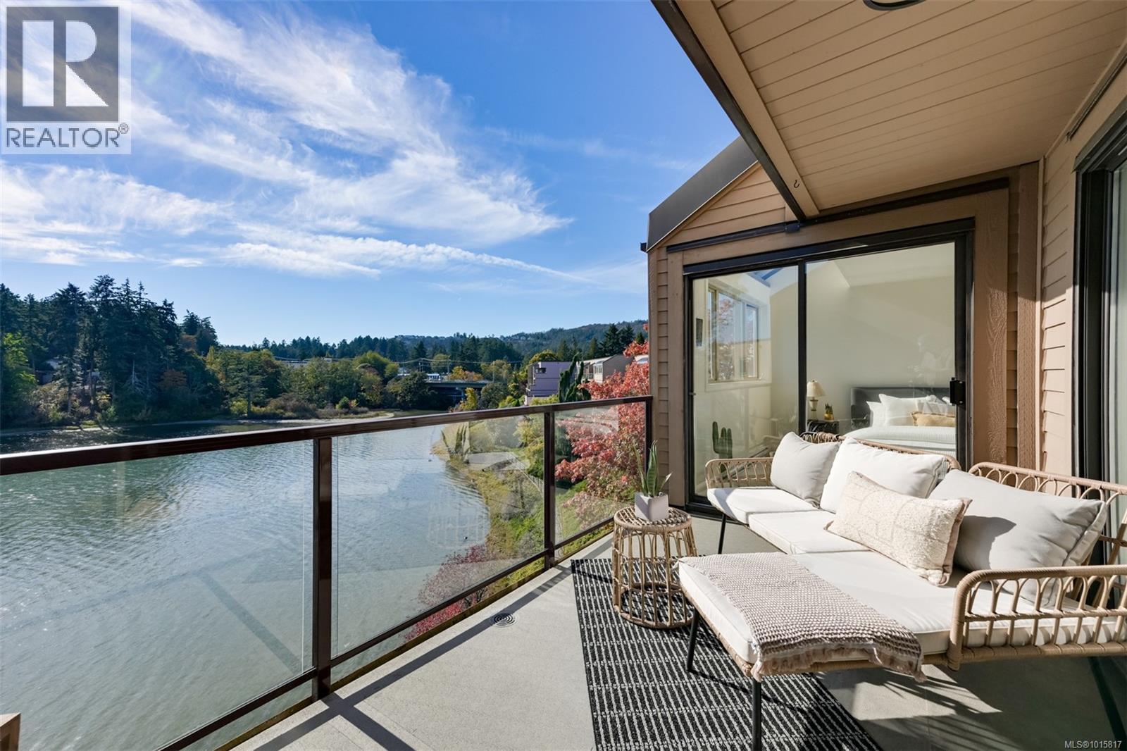 318 485 Island Highway, View Royal